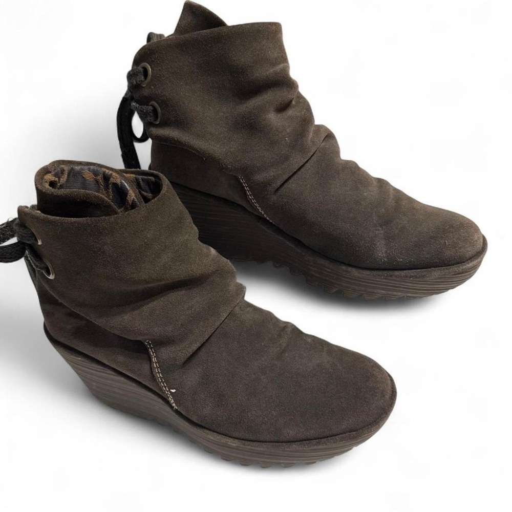 Fly London gray Platform Boots‎ EU 37 (US 6.5–7)